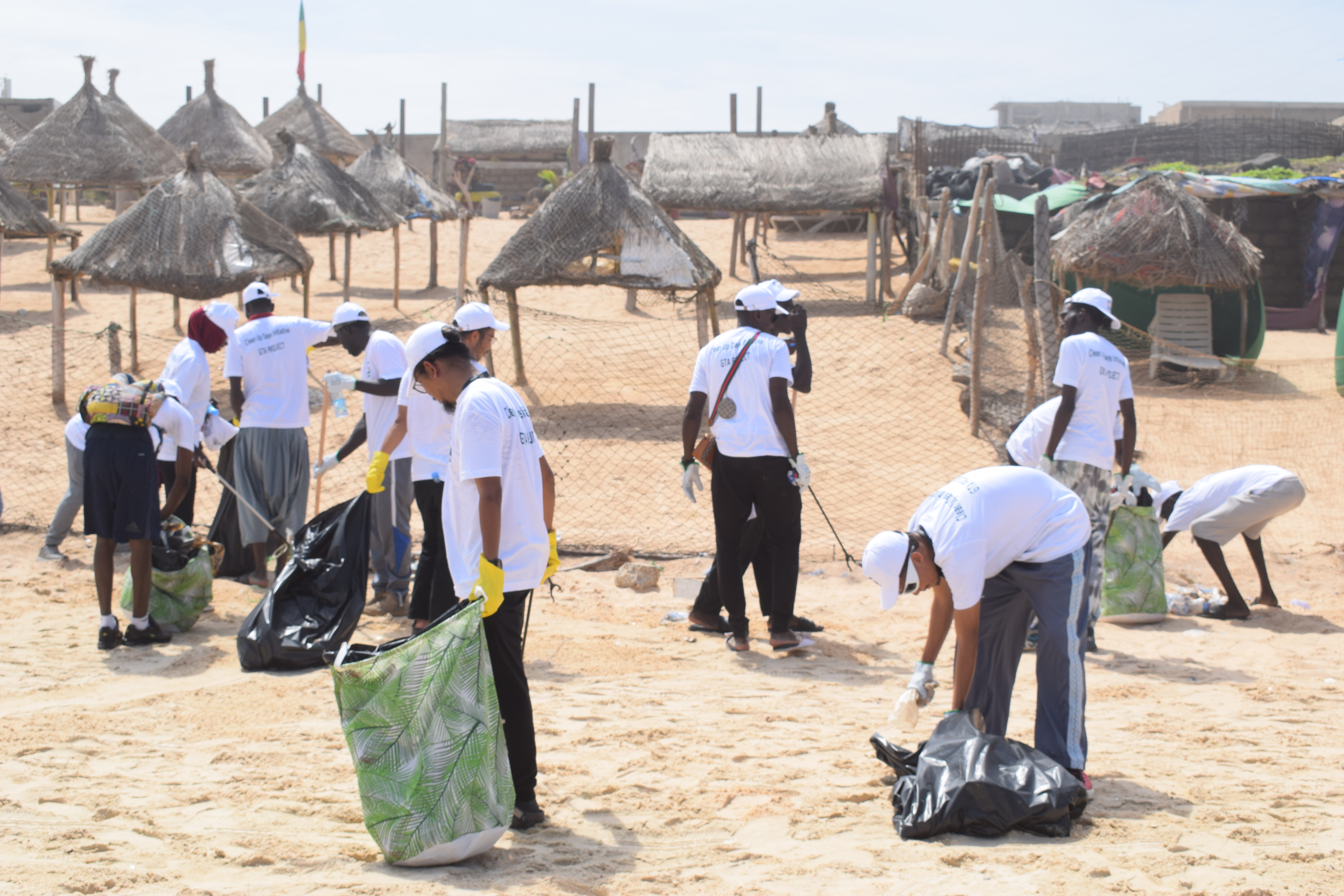 Clean Up Day_Senegal_Yoff beach